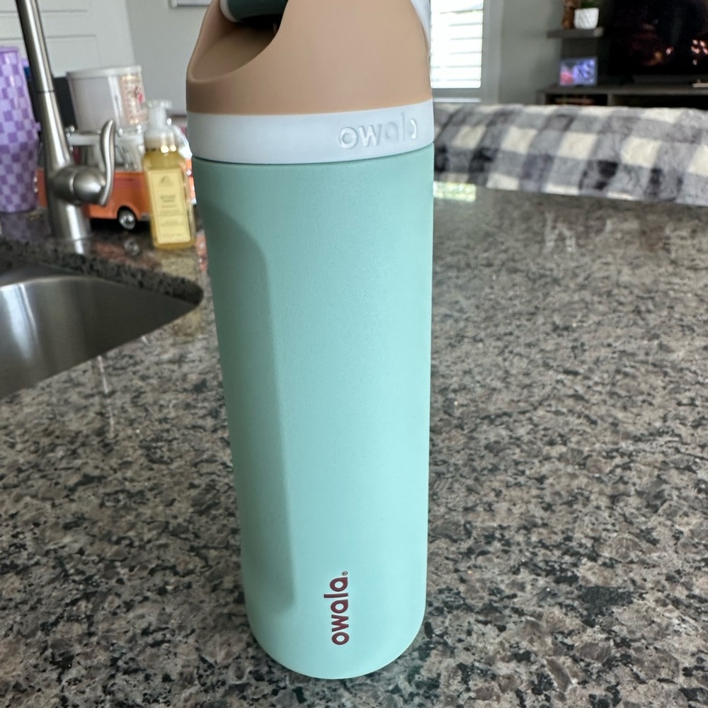 Owala Mint Green Water Bottle